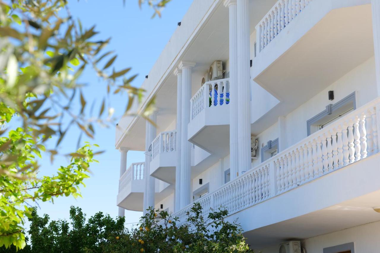 Vila Unique Aparthotel Ksamil Exterior foto